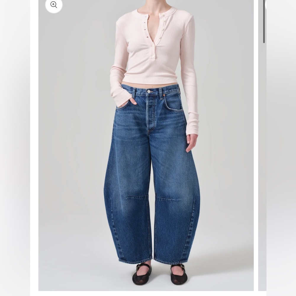 $298 Citizens of Humanity Horseshoe Jean
In Claremont size 27
